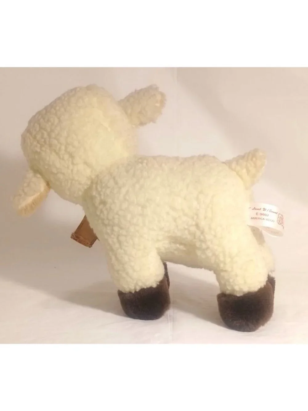 Vintage 1968 American Wego Fleece Plush Stuffed animal Lamb/Sheep w/ Sound- READ